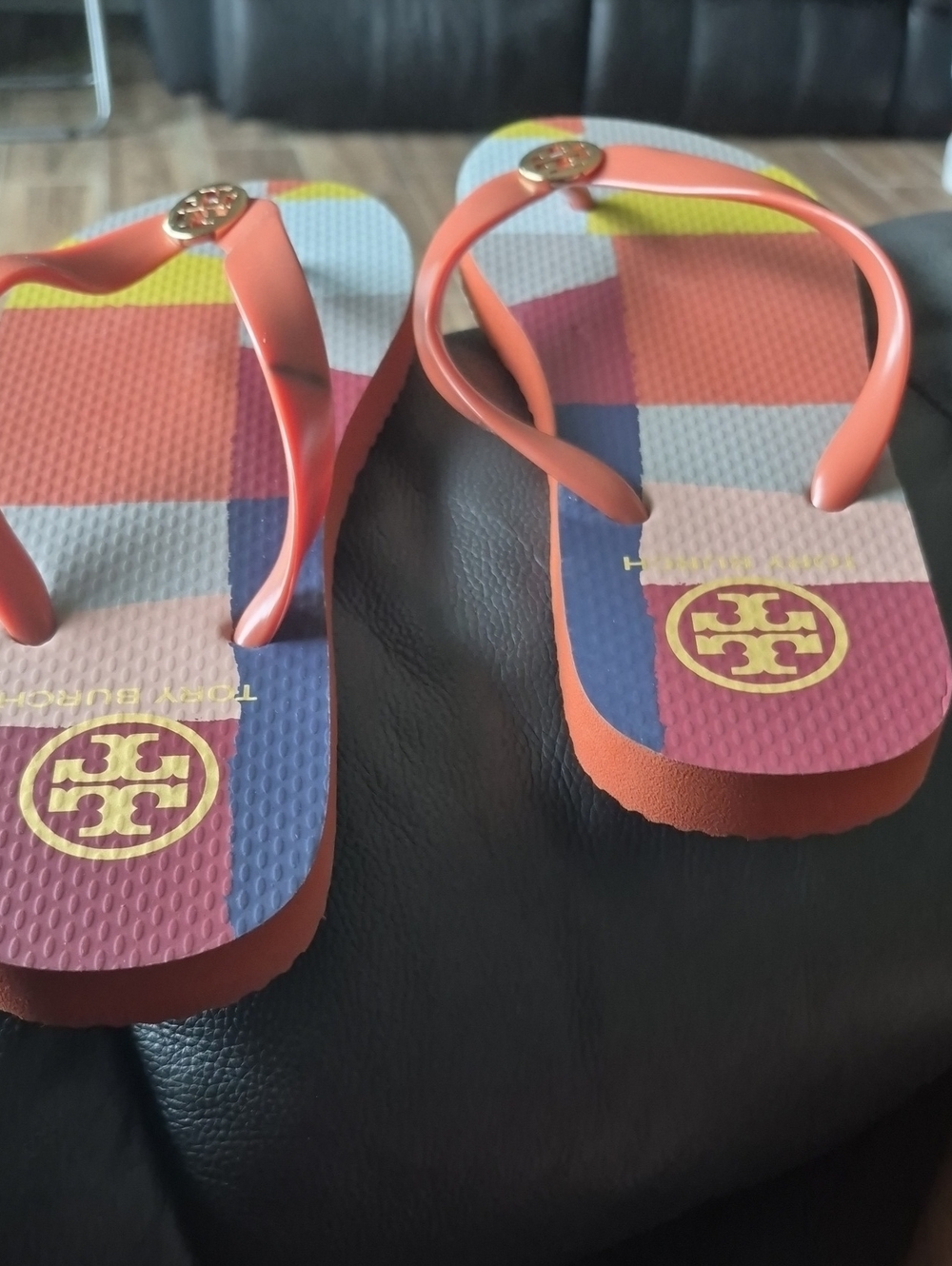 Tory Burch Coral Strap Check Print Size 8 Flip Flops - Picture 4 of 5